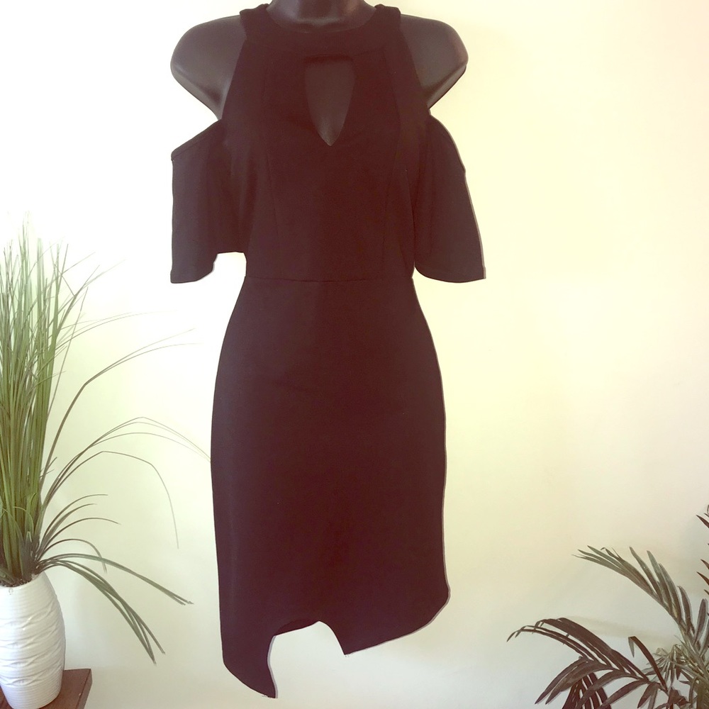 Black Ruffle Detail Dress - Picture 5 of 8